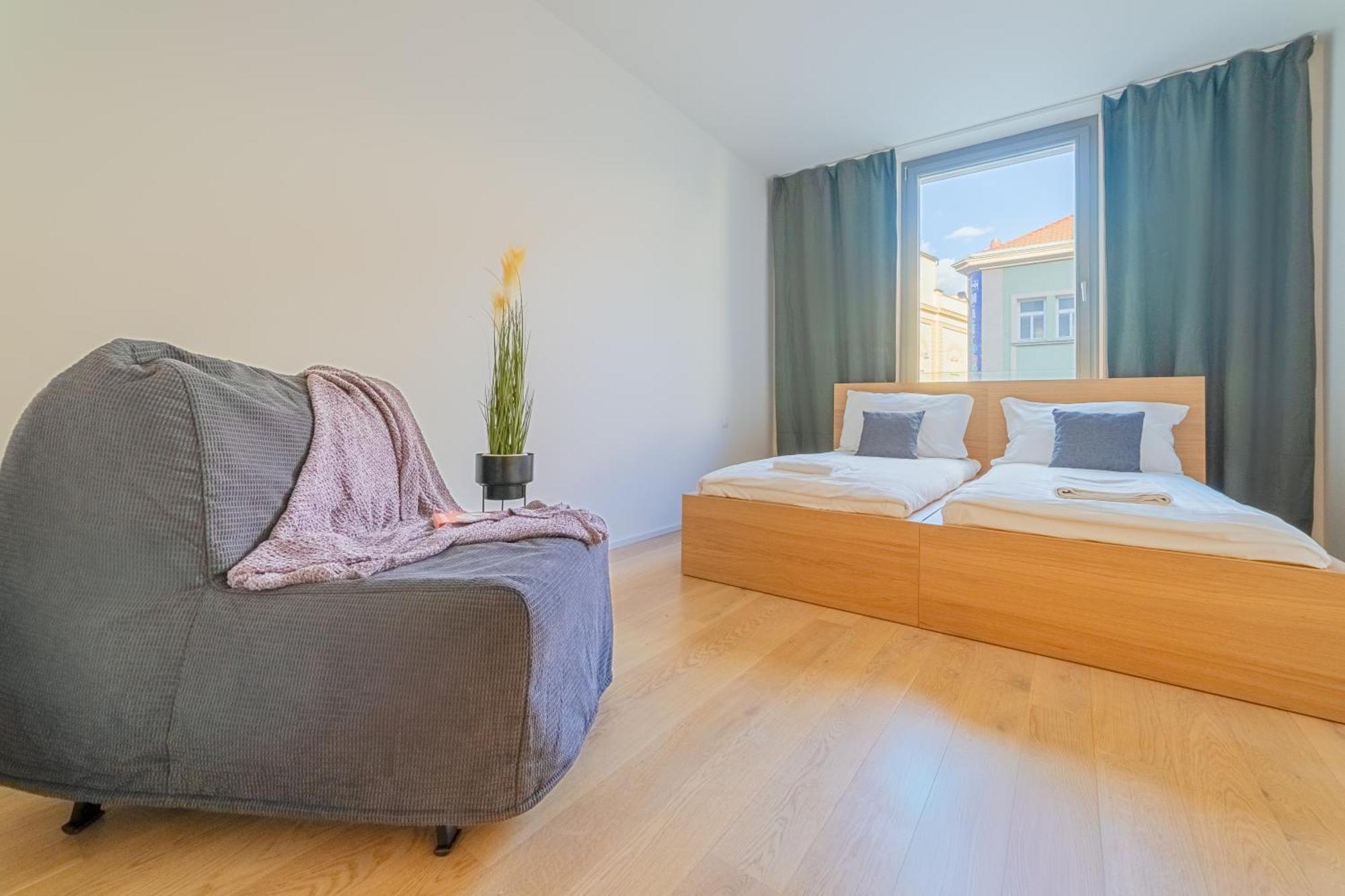 Premium Woodsy With Parking Garage By Rentez Apartament